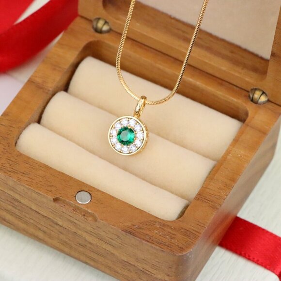 "Green Crystal Halo Pendant in Rose Gold – Round Design, XPPT1596 - Picture 4 of 10